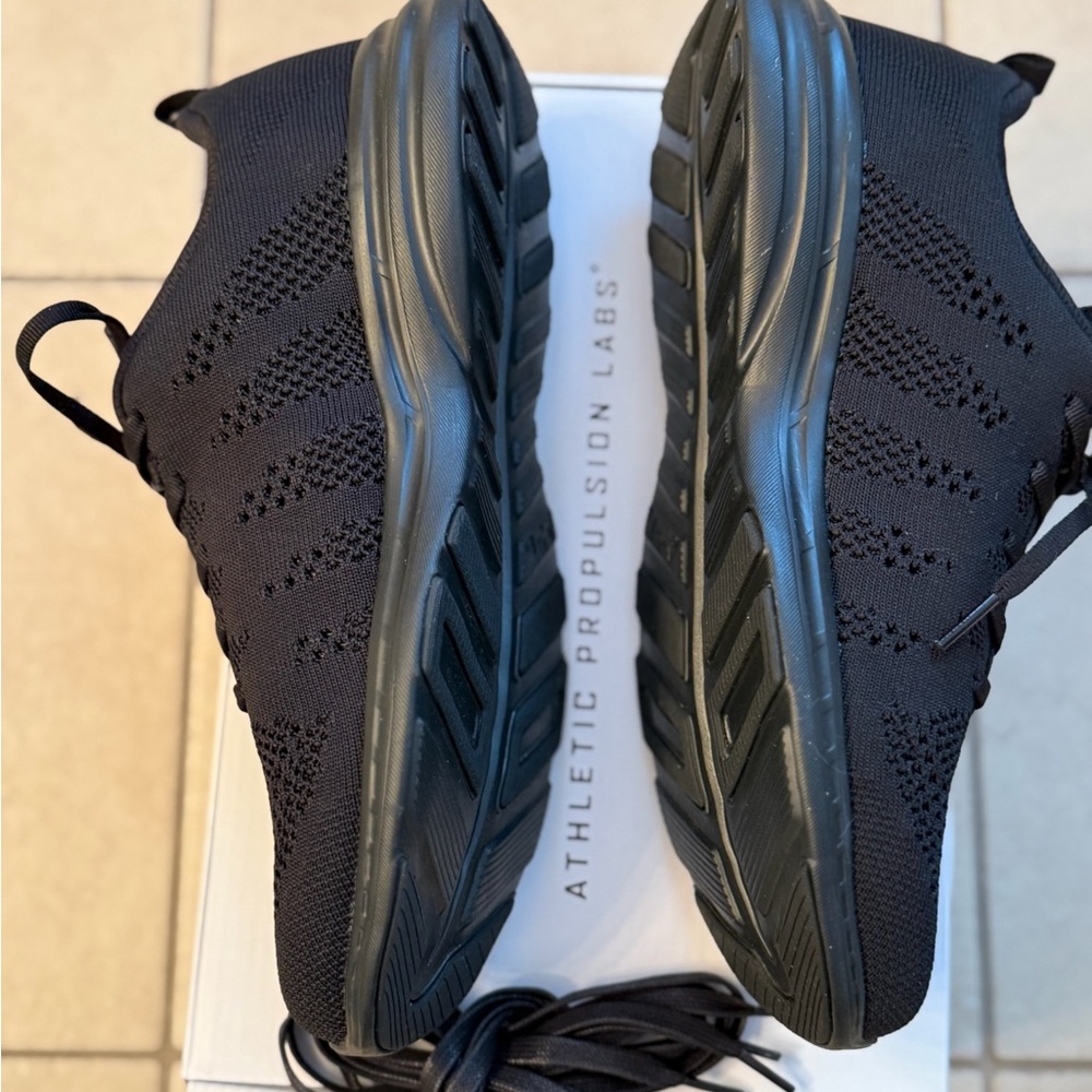 NWT APL Techloom Pro - Picture 4 of 13